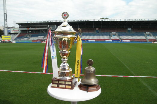 Postup mezi poslední čtyři